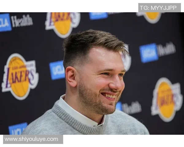 NBA球星如何看待美国足球联赛的发展与未来潜力分析 NBA球星如何看待美国足球联赛的发展与未来潜力分析