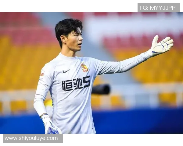 解约风波再起足球巨星离队引发转会市场格局震荡新篇章