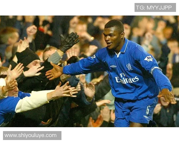 天下足球百大球星盘点 荣耀与传奇的足球巨星之路